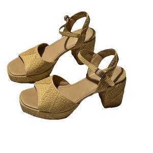 Calvin Klein Platform Block Heel Sandals Cream Ankle‎ Strap Women's Size 8 New